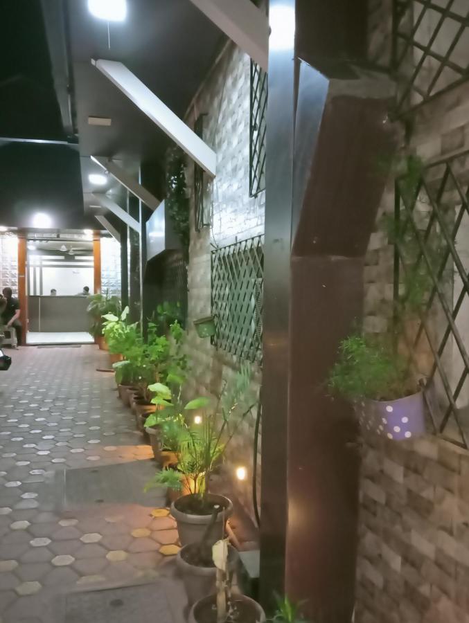 Hotel Qamar مومباي المظهر الخارجي الصورة