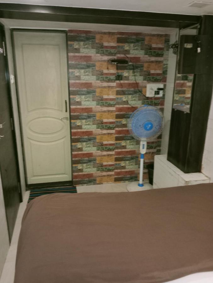 Hotel Qamar مومباي المظهر الخارجي الصورة