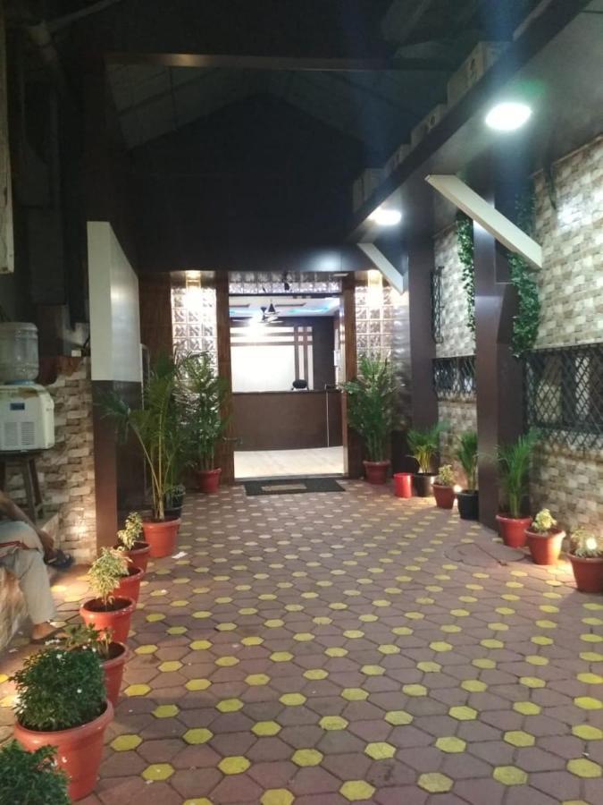 Hotel Qamar مومباي المظهر الخارجي الصورة