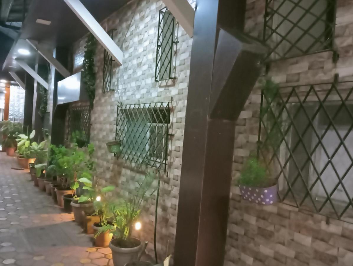 Hotel Qamar مومباي المظهر الخارجي الصورة